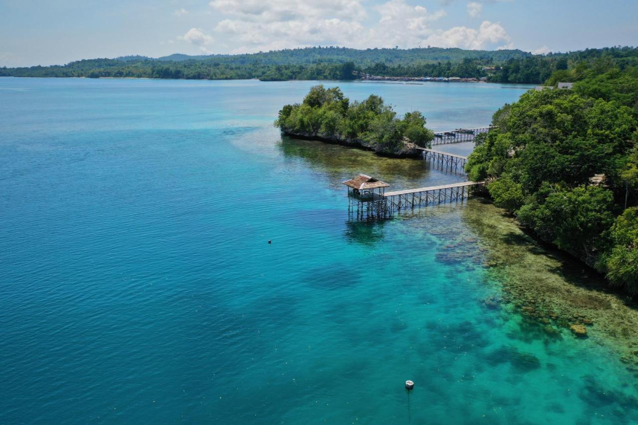 Araya Dive Resort Togean Bomba Extérieur photo